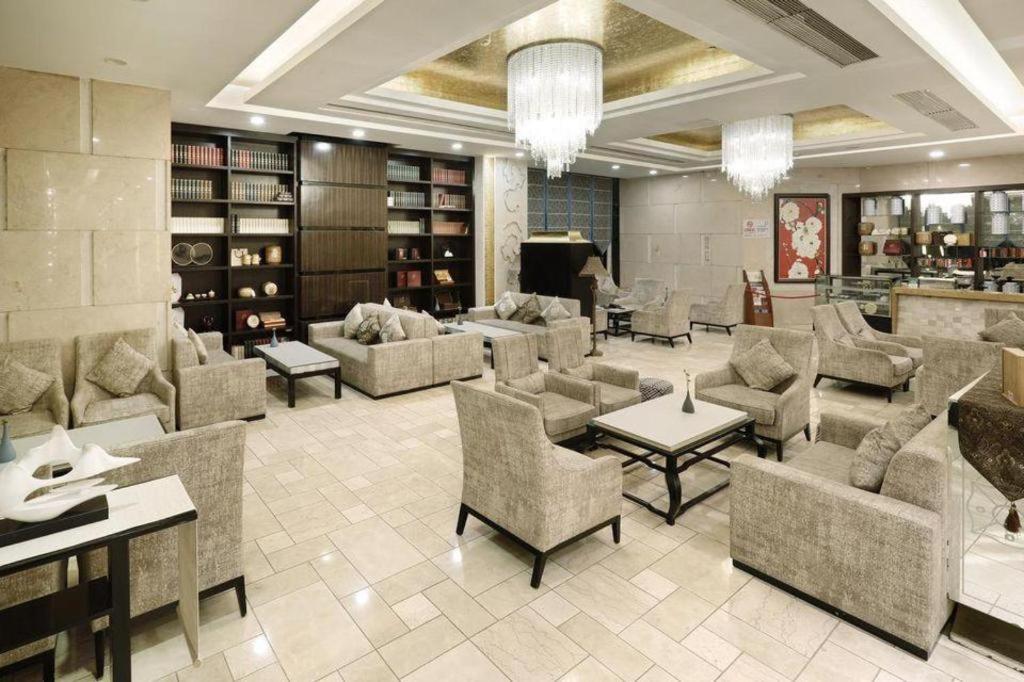 West International Trade Grand Hotel Peking Kültér fotó